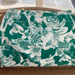 Talbots Women’s Sport Green/White Skirt 20W